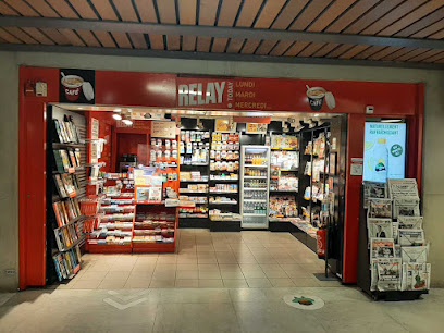 Relay Gare Saint-Lazare Rer E Passage Marchand De Journaux à Paris 09