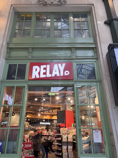 Relay Paris Gare De Lyon Hall 1 Voie A Marchand De Journaux à Paris 12