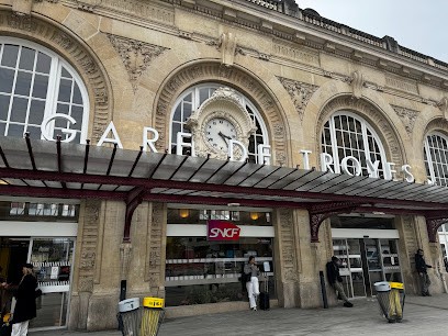 Relay Gare De Troyes, Marchand de Journaux à Troyes